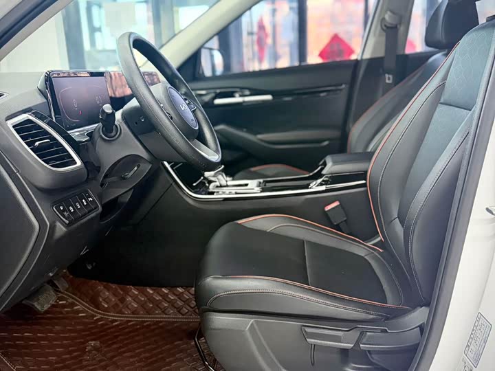 Фото 9 - Kia Seltos