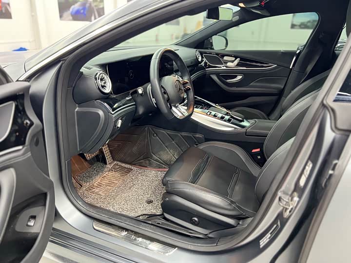 Фото 9 - Mercedes-Benz AMG GT