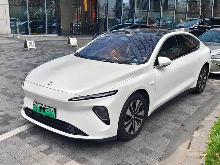 Фото 1 - Nio ET7