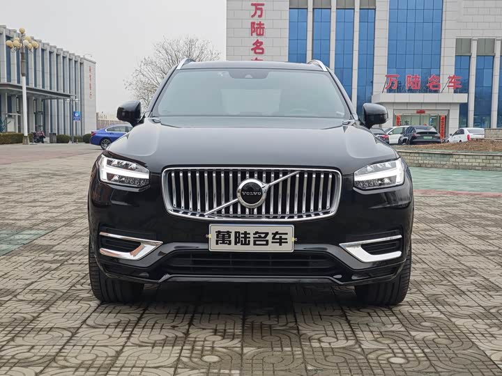 Фото 2 - Volvo XC90