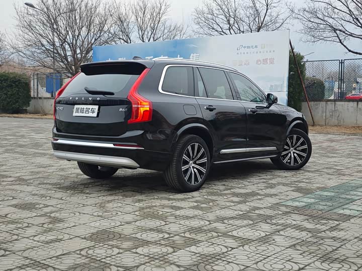 Фото 5 - Volvo XC90
