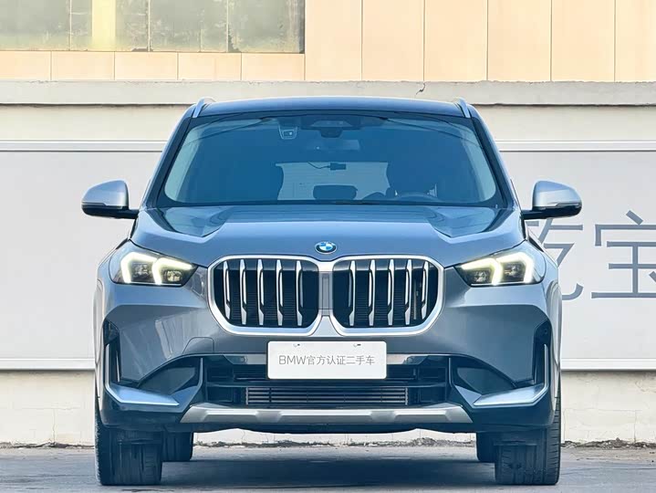 Фото 2 - BMW X1