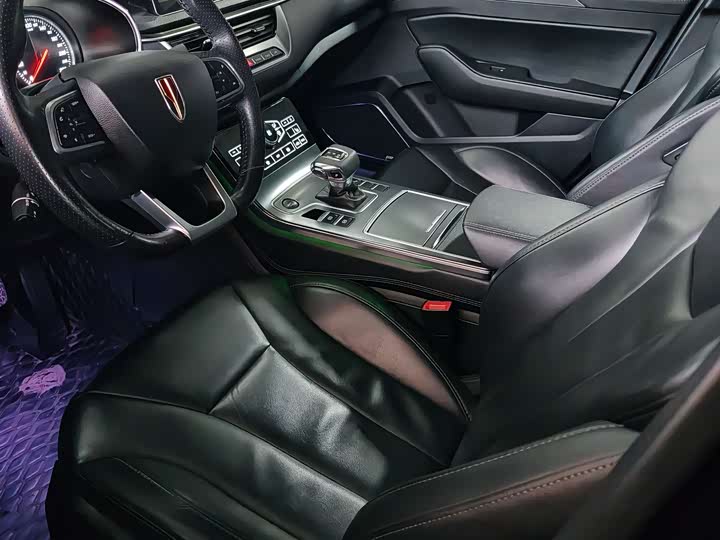 Фото 4 - Hongqi H5