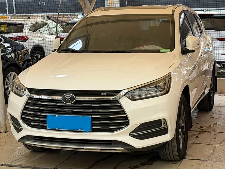 Фото 1 - BYD Song