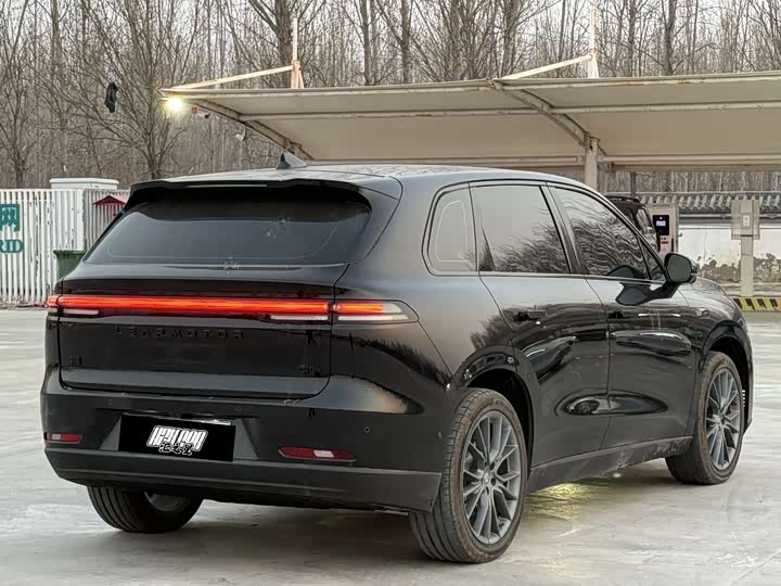 Фото 2 - Leapmotor C10