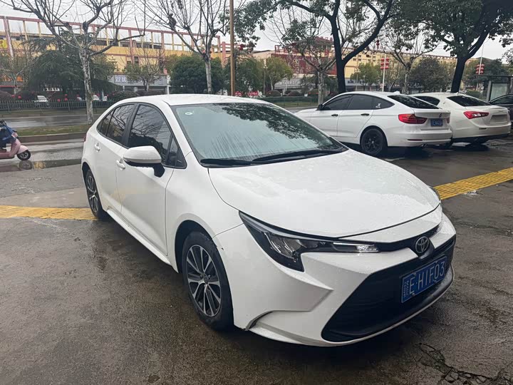 Фото 3 - Toyota Levin