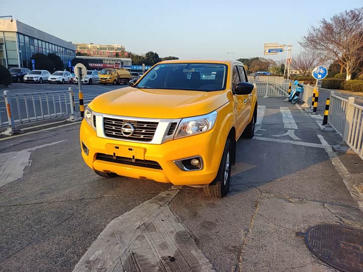 Фото 1 - Nissan Navara