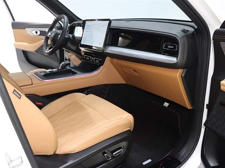 Фото 8 - GAC Trumpchi GS8