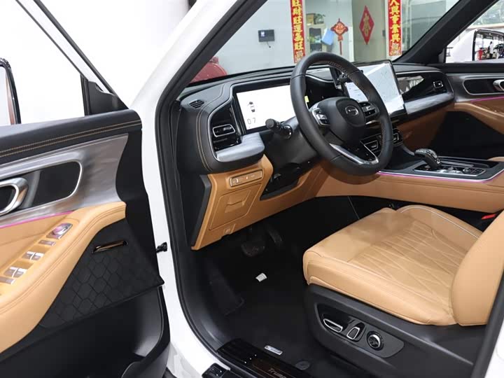 Фото 9 - GAC Trumpchi GS8