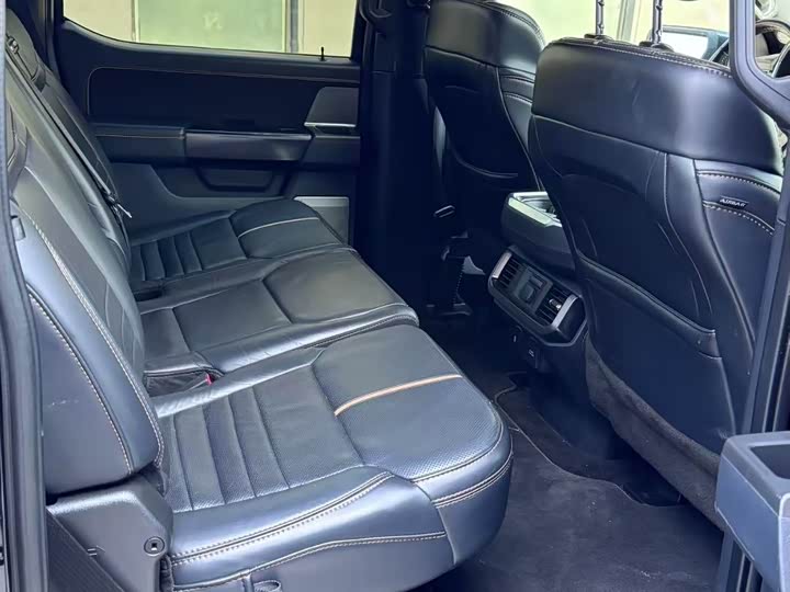 Фото 6 - Ford F-150 Raptor