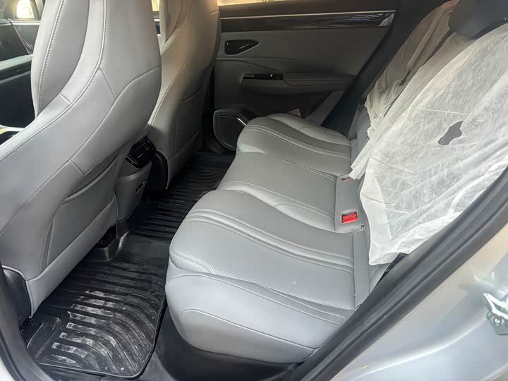 Фото 7 - Geely Galaxy L7