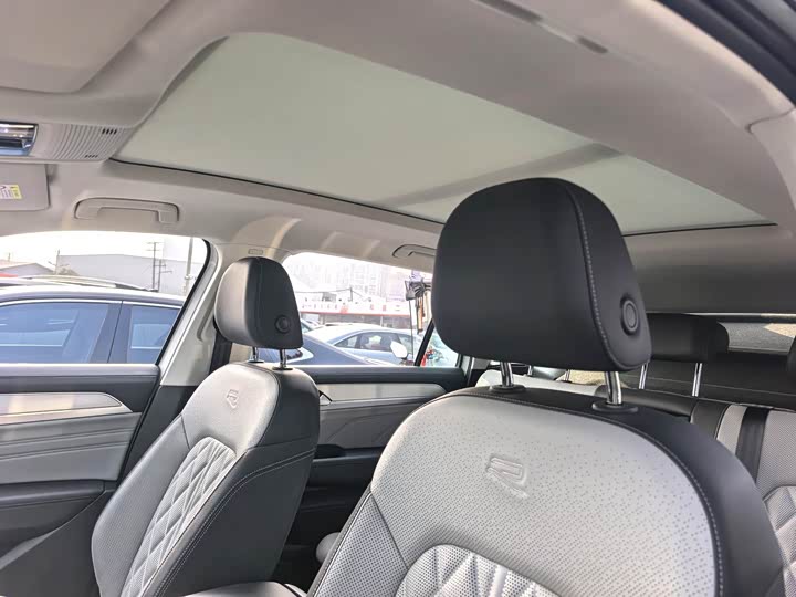 Фото 5 - Volkswagen Tavendor