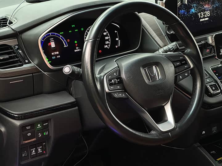 Фото 6 - Honda Odyssey