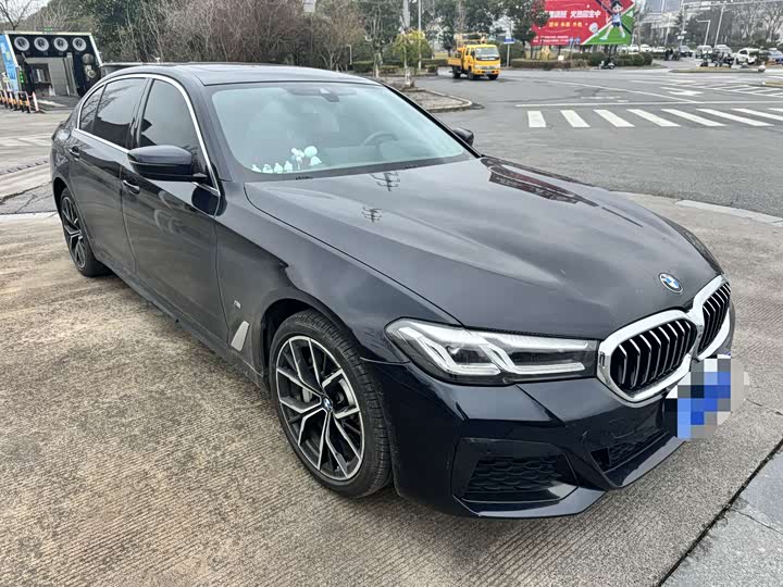 Фото 3 - BMW 5 Series