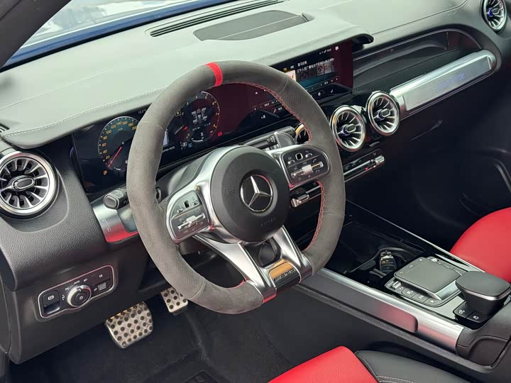 Photo 5 - Mercedes-Benz GLB-Class AMG