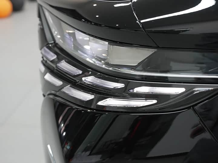 Photo 4 - Toyota Alphard