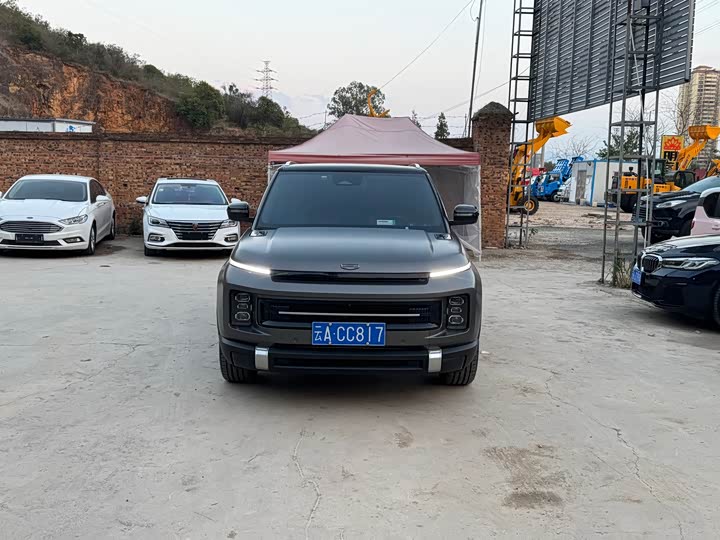 Фото 2 - Geely Icon