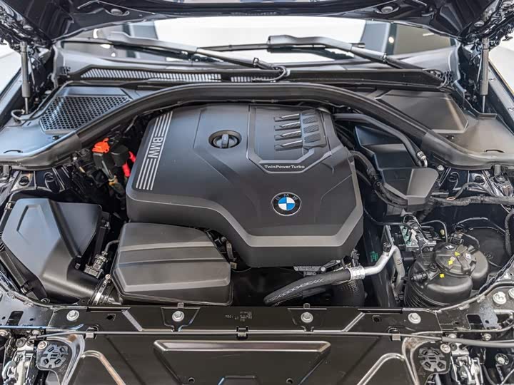 Фото 9 - BMW 3 Series