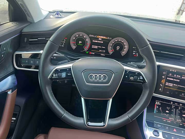 Фото 5 - Audi A6L