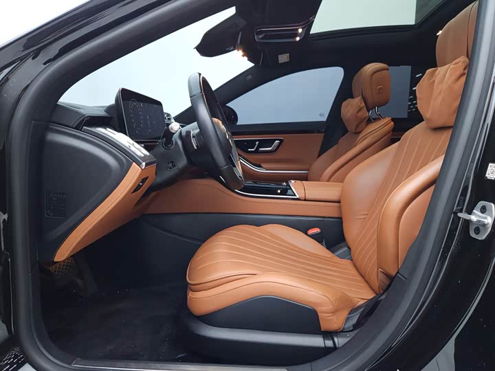 Фото 8 - Mercedes-Benz S-Class