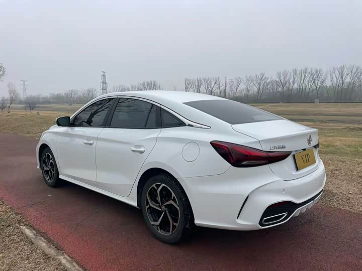 Фото 9 - MG Motor 5