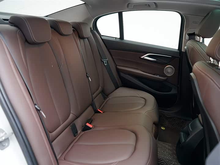 Фото 8 - BMW 1 Series