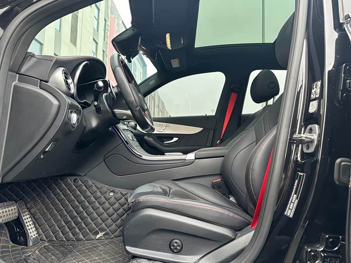 Фото 8 - Mercedes-Benz GLC-Class AMG