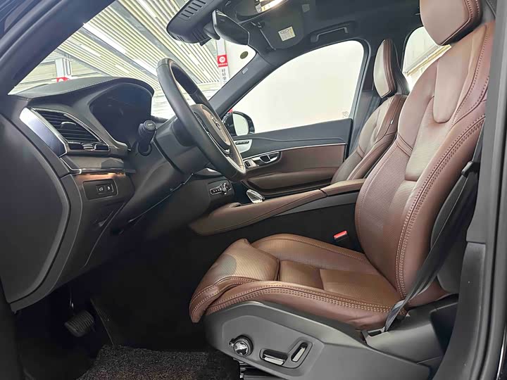 Фото 8 - Volvo XC90 Hybrid