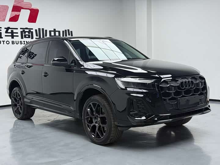 Фото 3 - Audi Q7