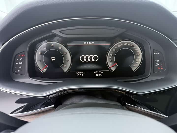 Фото 5 - Audi Q7