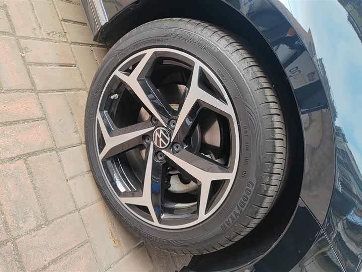 Фото 6 - Volkswagen Magotan