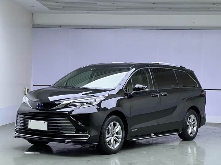 Photo 1 - Toyota Sienna