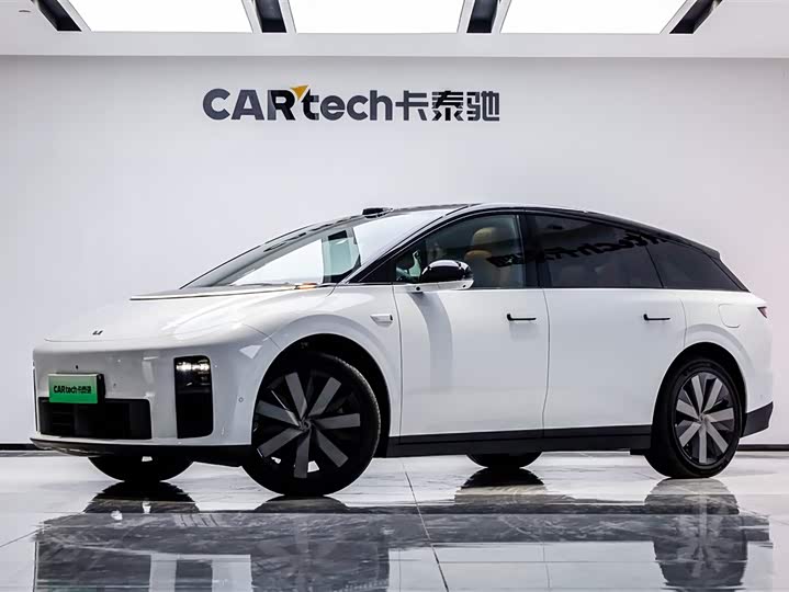 Фото 2 - LiXiang i6