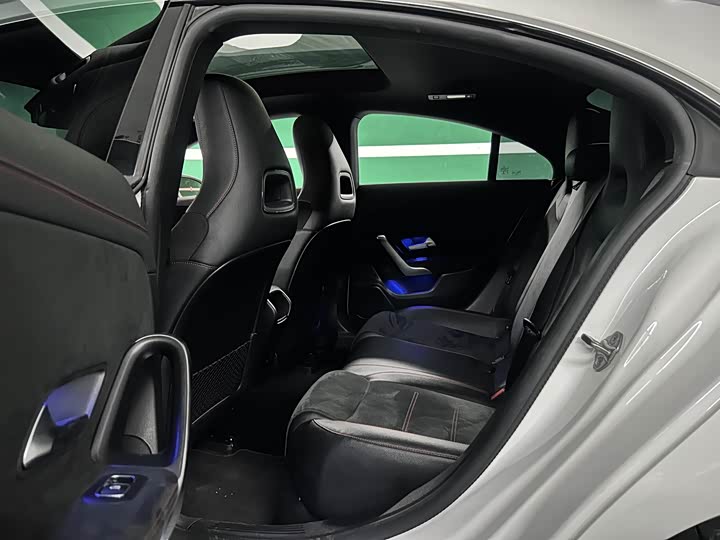 Photo 9 - Mercedes-Benz CLA-Class