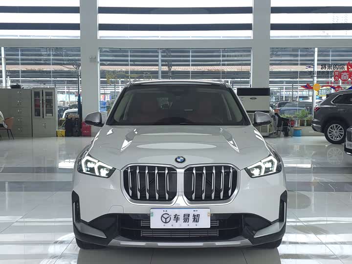 Фото 2 - BMW X1