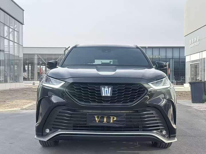 Фото 3 - Toyota Crown Kluger