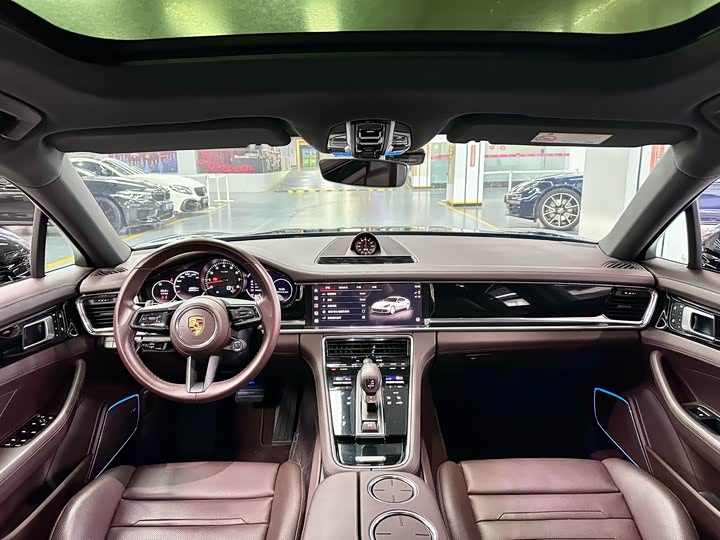 Фото 5 - Porsche Panamera