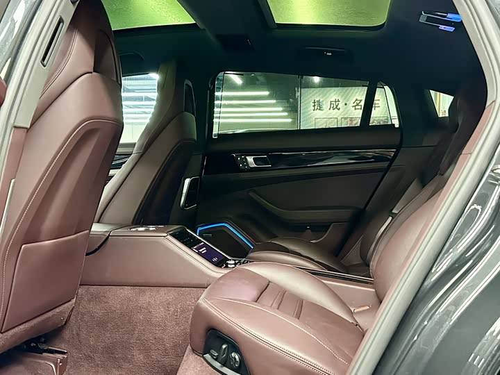 Фото 6 - Porsche Panamera