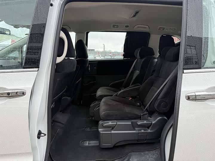 Photo 8 - Honda Odyssey