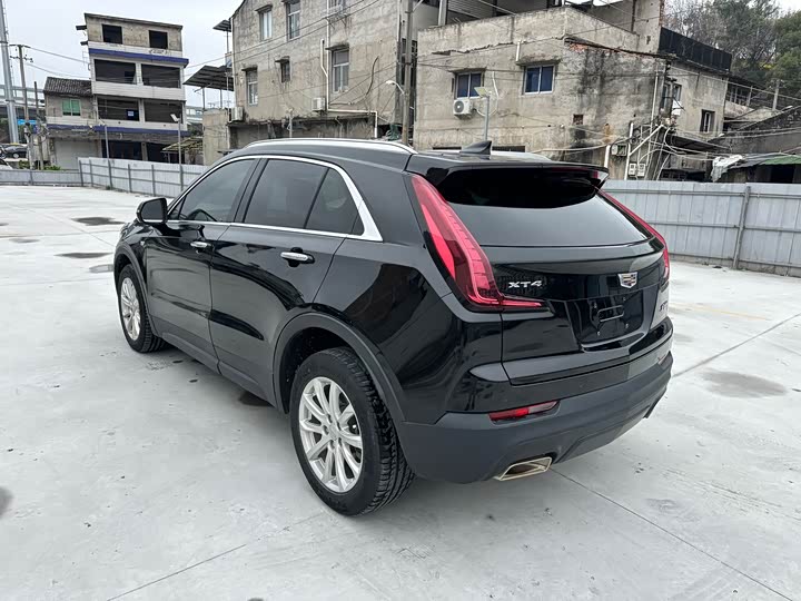 Фото 3 - Cadillac XT4