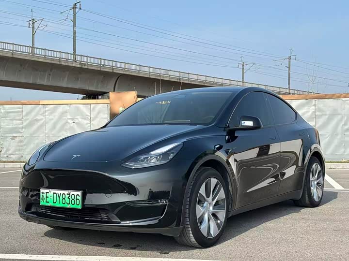 Photo 1 - Tesla Model Y