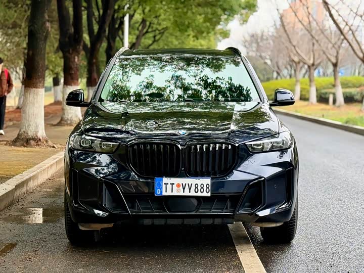 Фото 2 - BMW X5