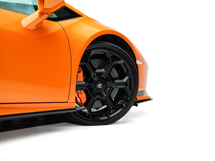 Фото 8 - Lamborghini Huracán