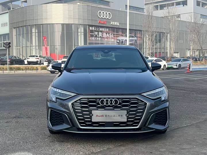 Фото 2 - Audi A3