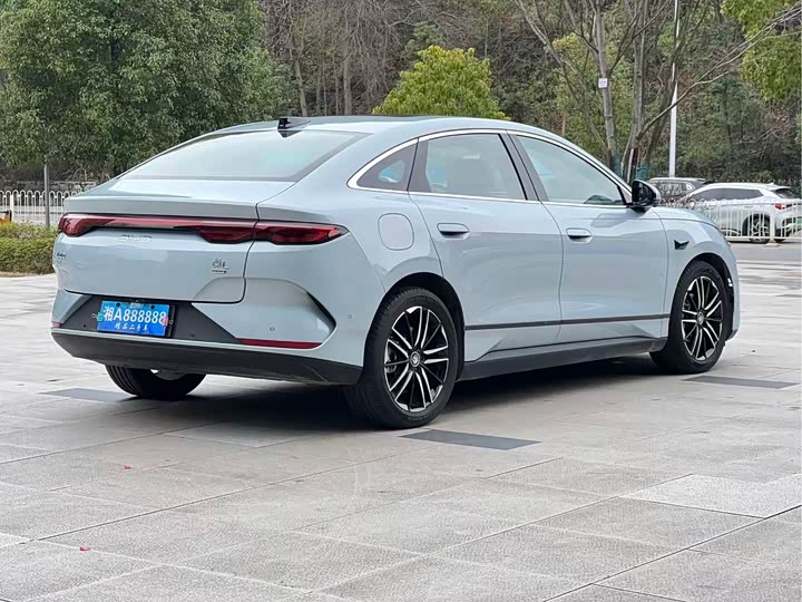 Фото 4 - BYD Qin L