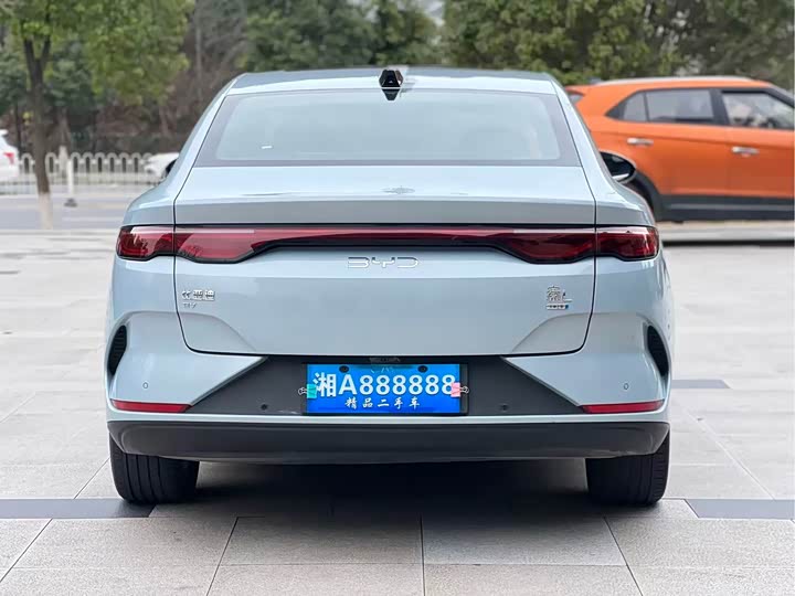 Фото 5 - BYD Qin L