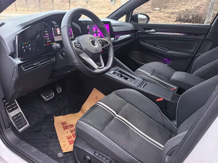 Фото 7 - Volkswagen Golf