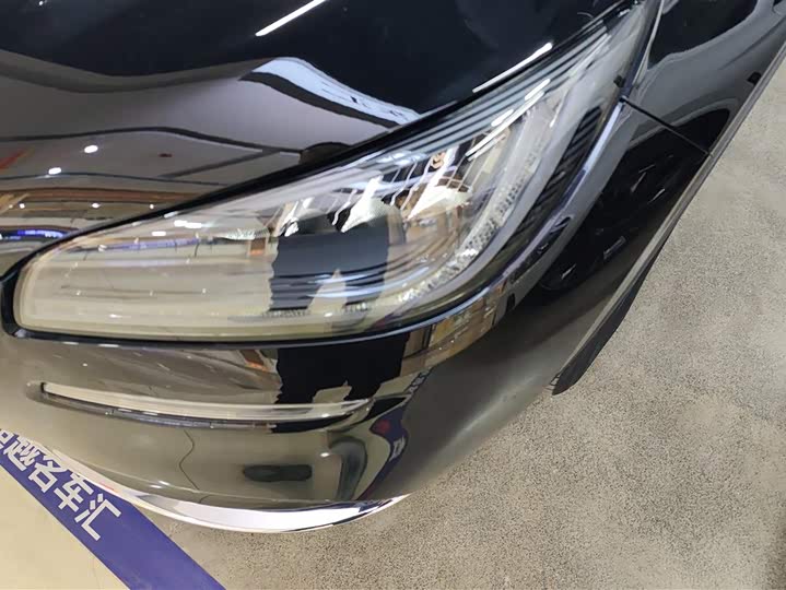 Фото 5 - Lincoln Corsair