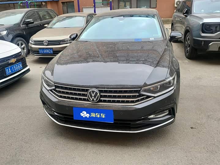 Фото 2 - Volkswagen Magotan