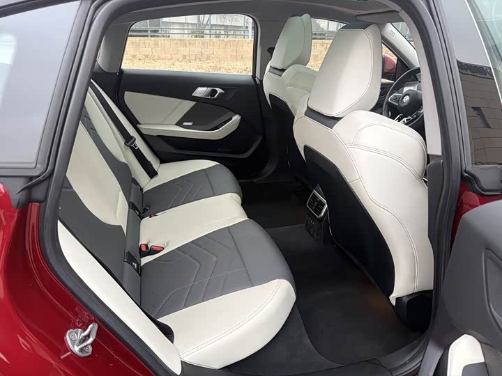 Фото 9 - BMW 2 Series